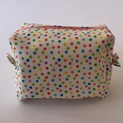 NÉCESSAIRE SIMPLES BOLINHAS