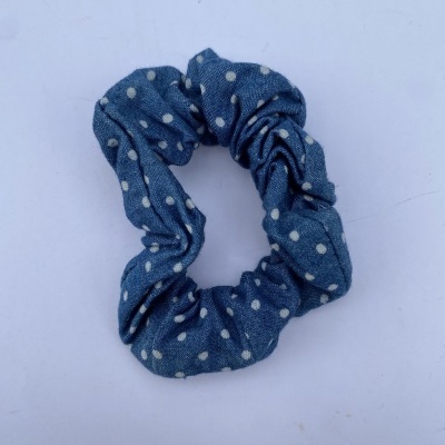 Scrunchie ganga c/ bolas brancas