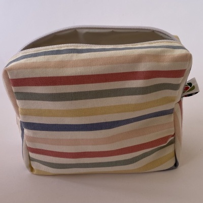 NÉCESSAIRE SIMPLES RISCAS