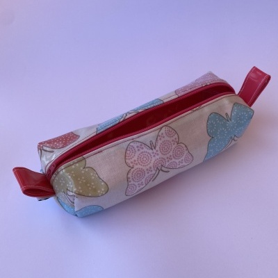 ESTOJO PLASTIFICADO ''BORBOLETAS''