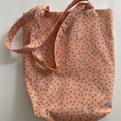 TOTE BAG SALMÃO FLORAL ESTAMPADO