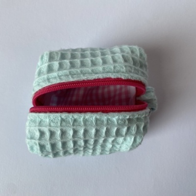 BOLSA PORTA-CHAVES WAFFLE AZUL