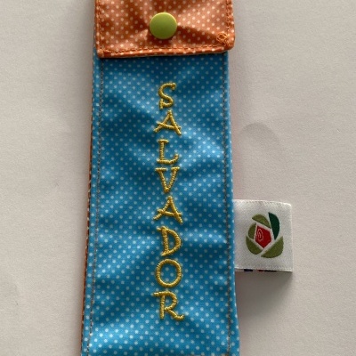 PORTA-LÁPIS ''SALVADOR''