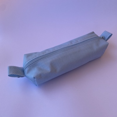 ESTOJO PLASTIFICADO ''AZUL CLARO''