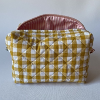 NÉCESSAIRE XADREZ AMARELO