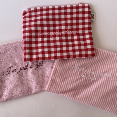 BOLSA MULTI-USOS "I'M JUST A GIRL"