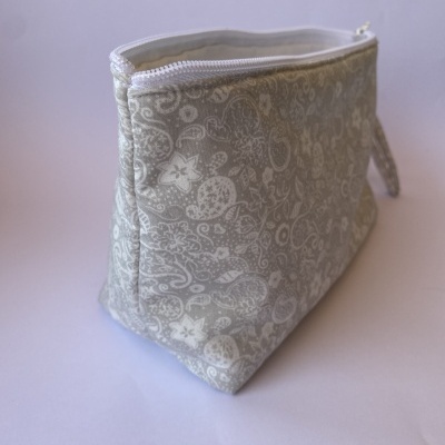 NÉCESSAIRE ''CORNUCÓPIAS''