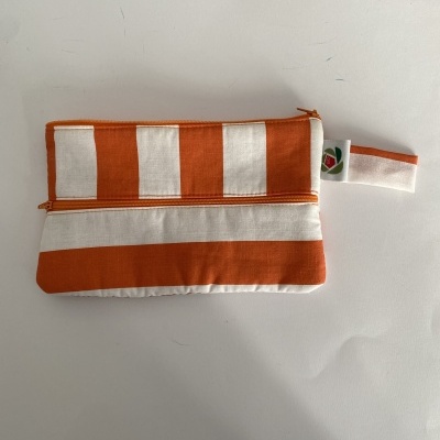 BOLSA FECHO DUPLO RISCAS LARANJAS E BRANCAS