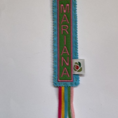 MARCADOR DE LIVRO ''MARIANA''