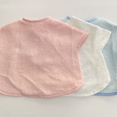 BABETE COM MANGA ''BRANCA''