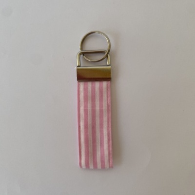 PORTA-CHAVES ''EVERYTHING IS PRETTIER IN PINK''