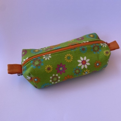 ESTOJO ''FLORES COLORIDAS''