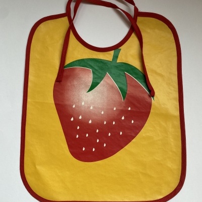 BABETE PLASTIFICADO ''MORANGOS''