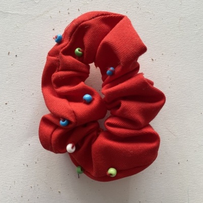 SCRUNCHIE COM MISSANGAS