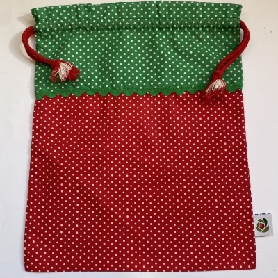 SACO DE TECIDO ENCARNADO E VERDE