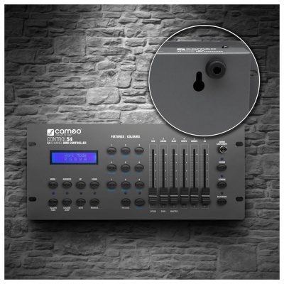 Controlador DMX Cameo CONTROL 54 cinza com ecrã azul e botões pretos