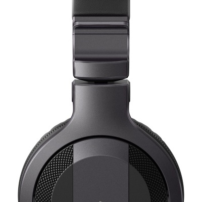 Auscultadores Pioneer DJ pretos com design moderno e auricular texturizado