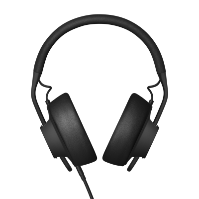 Auscultadores negros over-ear com almofadas em pele sintética e cabo