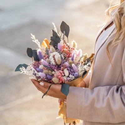 Ramo de Flores Violeta