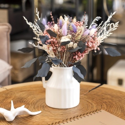 Jarro de mesa com ramo de flores Violeta