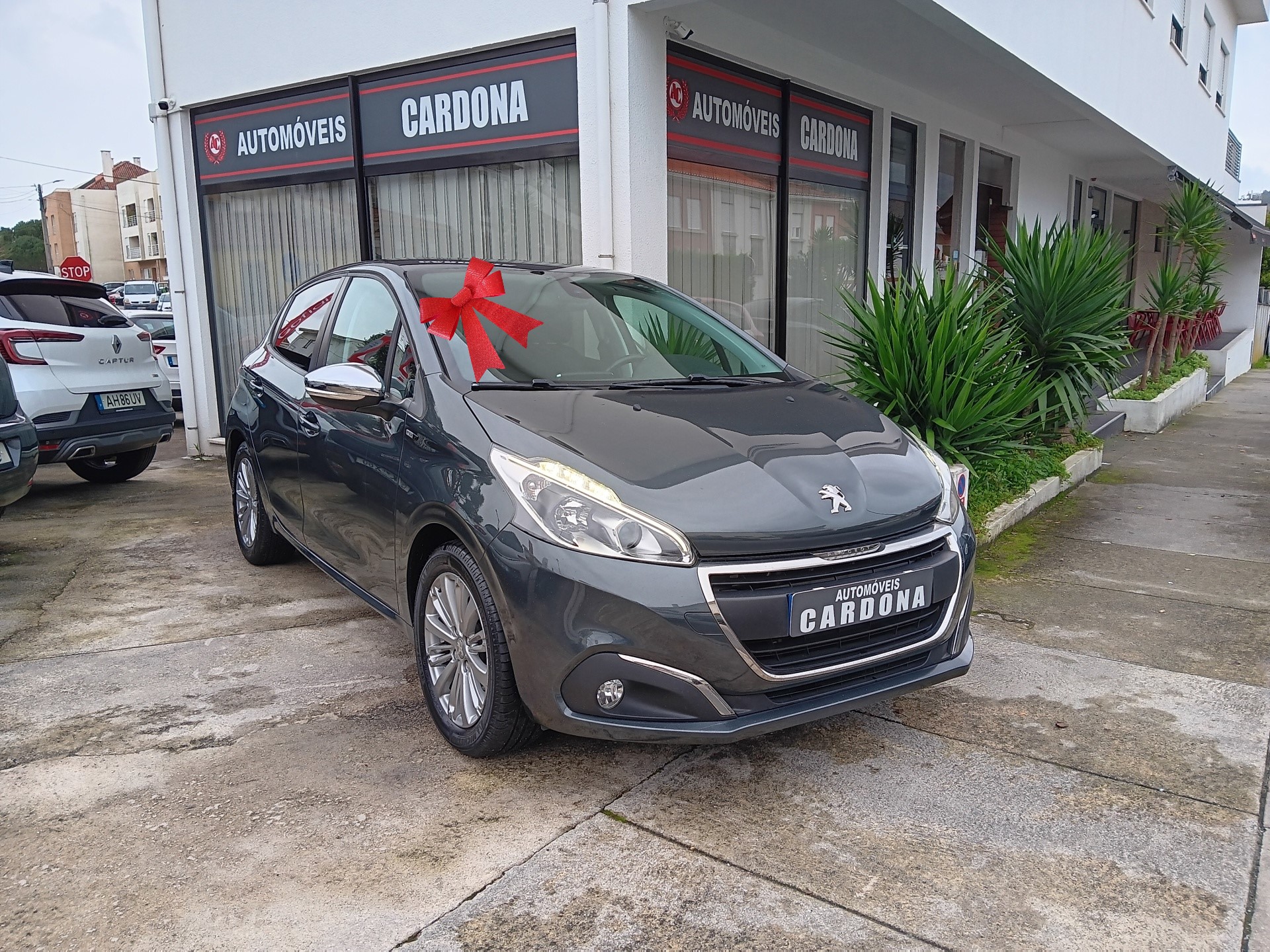 Peugeot 208 Style 1.2 82cv Peugeot 208 Style 1.2 82cv