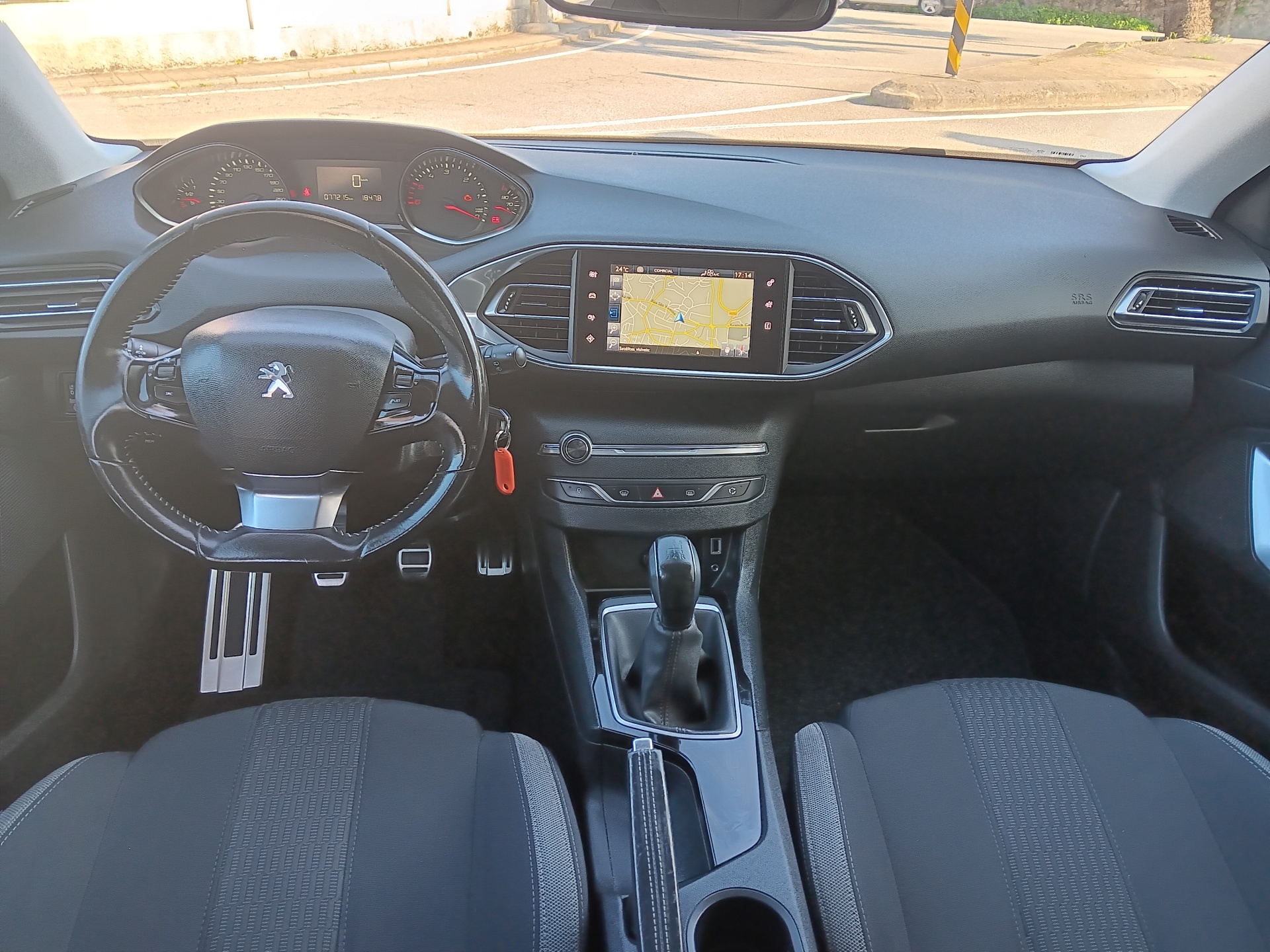 Peugeot 308 sw Style 1.6 HDi 100cv Peugeot 308 sw Style 1.6 HDi 100cv