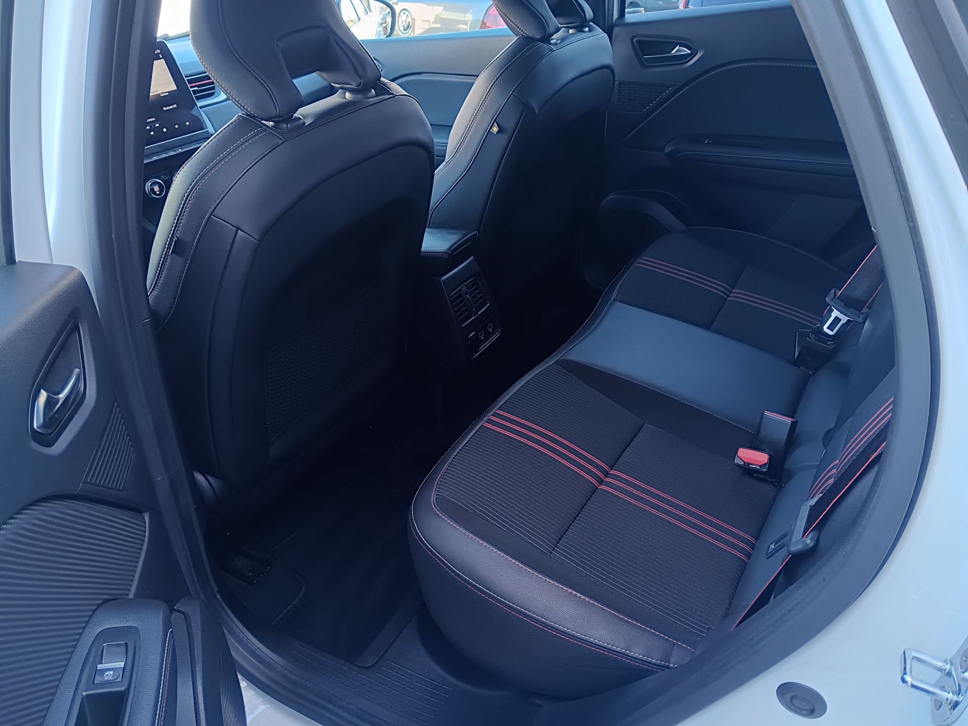 Renault Captur RS Line 1.0 TCe 90cv Renault Captur RS Line 1.0 TCe 90cv