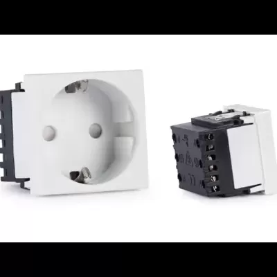 WP-44S Panel de conexión base de enchufe bipolar con toma de tierra FONESTAR