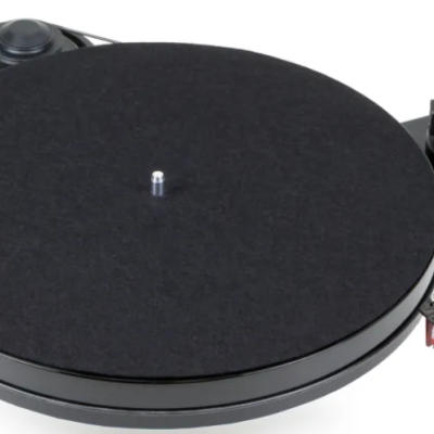 Gira-Discos Pro-ject Audio RPM 1 Carbon