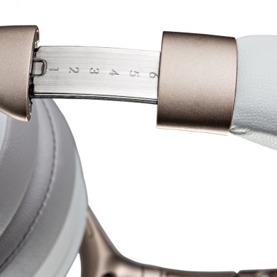 DENON AH-GC30NC - Auscultadores com Cancelamento de Ruído e Bluetooth em BRANCO