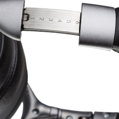 DENON AH-GC25NC - Auscultadores Circum-Aurais com Cancelamento de Ruído em PRETO