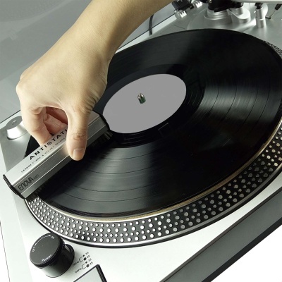 BROSSE ANTISTATIC VINYLE - BVA 20 Enova hifi