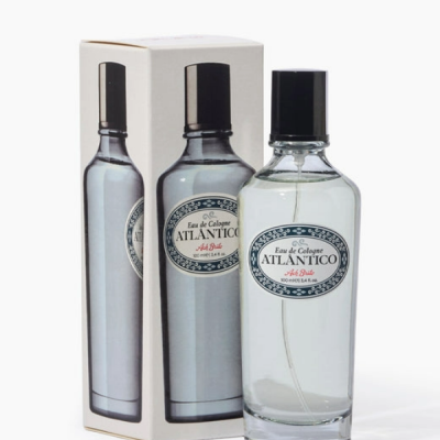 Perfume Eau de Cologne ATLANTICO em frasco de vidro com tampa preta e embalagem com imagem do frasco.