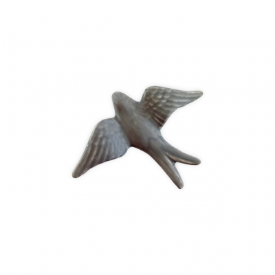 Figura decorativa de pássaro em cerâmica cinza texturizada