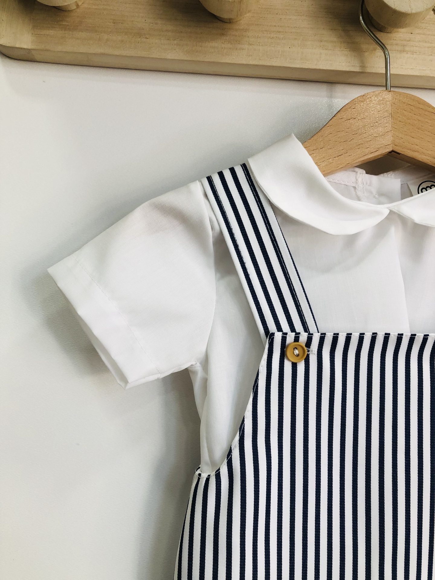 Fofo&#x20;e&#x20;camisa&#x20;&#x00E0;s&#x20;riscas