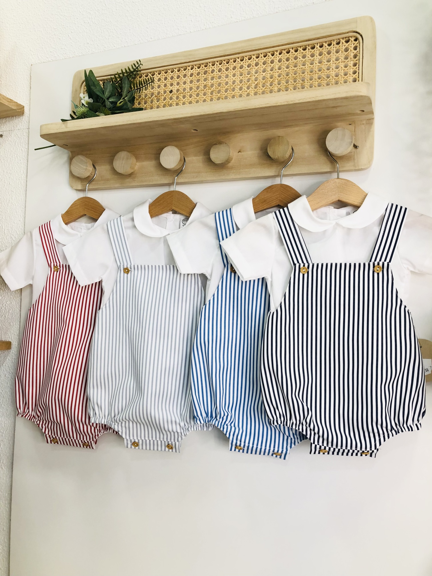 Fofo&#x20;e&#x20;camisa&#x20;&#x00E0;s&#x20;riscas