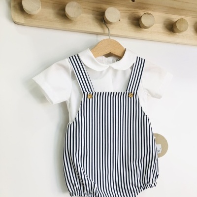 Fofo&#x20;e&#x20;camisa&#x20;&#x00E0;s&#x20;riscas