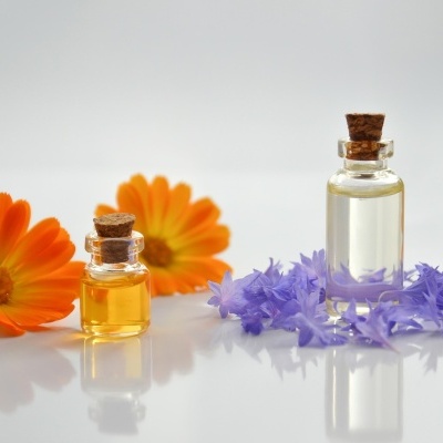 Óleo no corpo, paz na mente: os benefícios da oleação ayurvédica (Abhyanga) | Ayurveda Vida Saudável Óleo no corpo, paz na mente: os benefícios da oleação ayurvédica (Abhyanga) | Ayurveda Vida Saudável