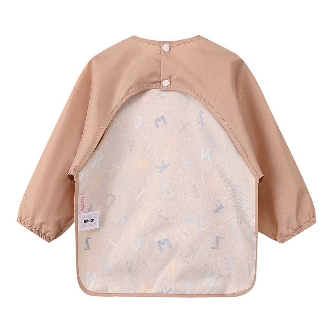 Babete impermeável com mangas Funny Letters