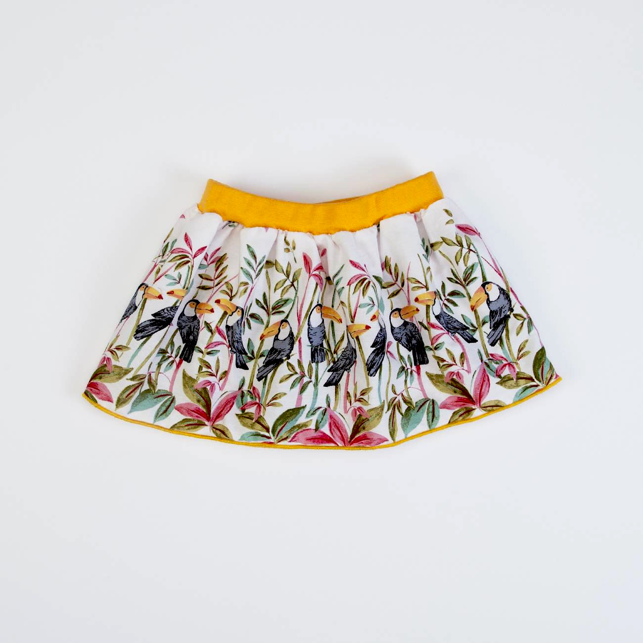 Conjunto orgânico t-shirt e saia Tucanos 12-24 meses