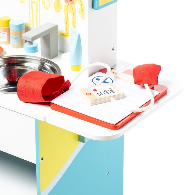 Centro Médico em madeira