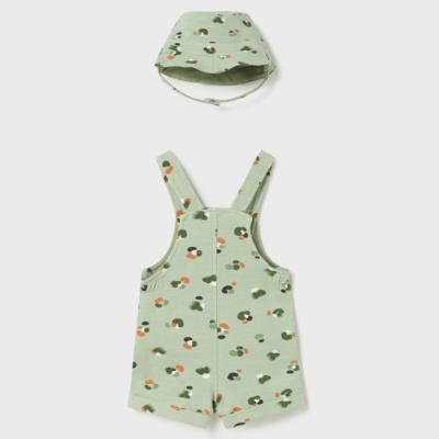 Macacão Curto com chapéu