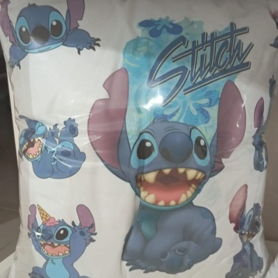 Almofada Stitch