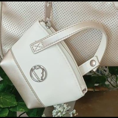 Ref: 19062 Cor: 57 Crú - Porta Chupetas