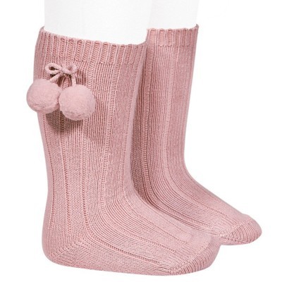 Meias altas com pompons