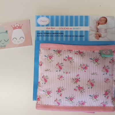 Cinta para cólicas do bebé