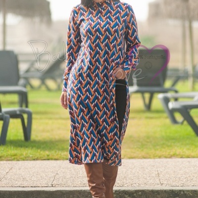 CAMISOLA DE GOLA COM ABERTURA LATERAL