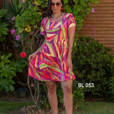 VESTIDO CURTO DECOTE ASSIMÉTRICO