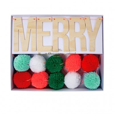 Grinalda Merry Christmas pompom e madeira