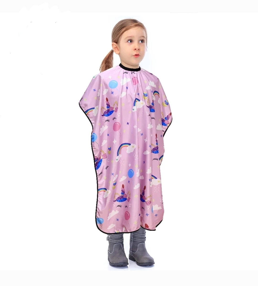 Capa de corte de cabelo rosa com unicórnios para criança